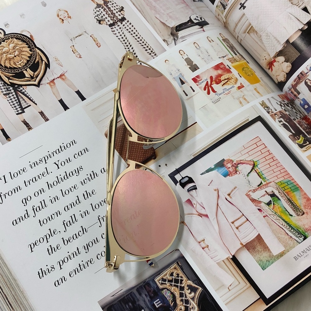 BAYSIDE PINK ROUND FUTURE SUNNIES - Picture 2 of 6